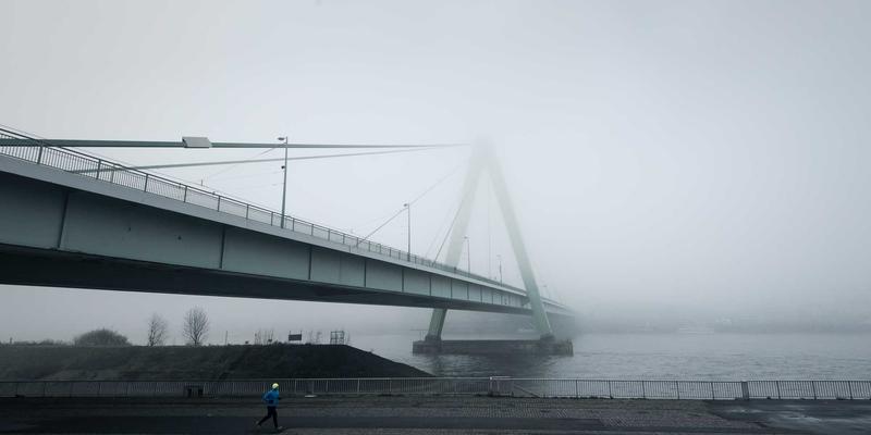 君泰鼎投资理财：基金定投优化策略，三步教你选对标的、设好止盈，穿越牛熊周期