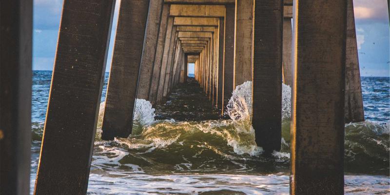 期权策略入门：君泰鼎财富管理教你如何利用期权对冲风险与增强收益